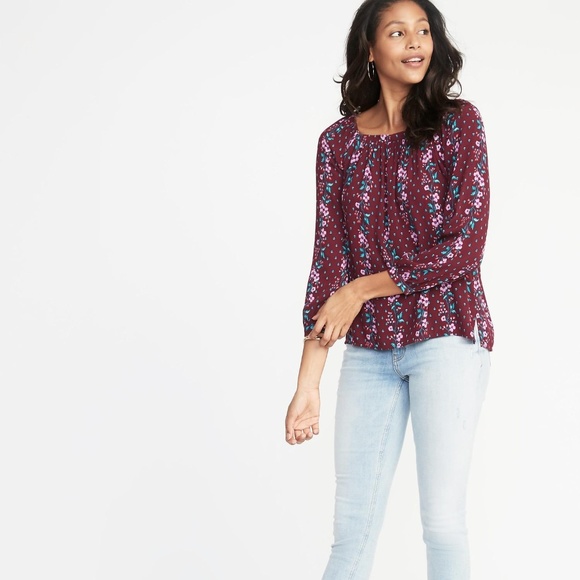 Old Navy Relaxed Floral-print Portrait-Neck blouse - Picture 3 of 3